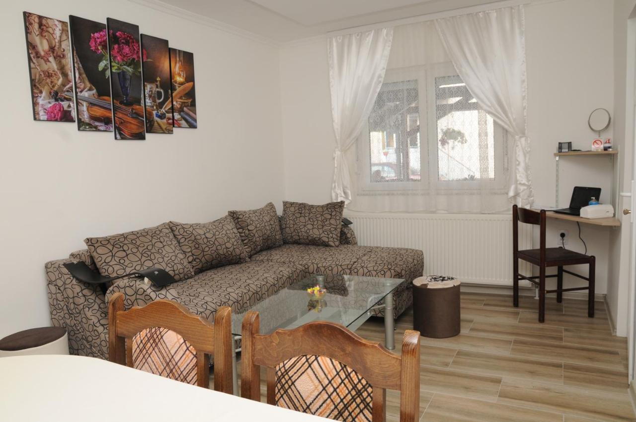 Favorit Apartments Čačak Esterno foto