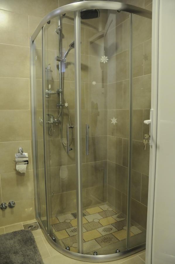 Favorit Apartments Čačak Esterno foto