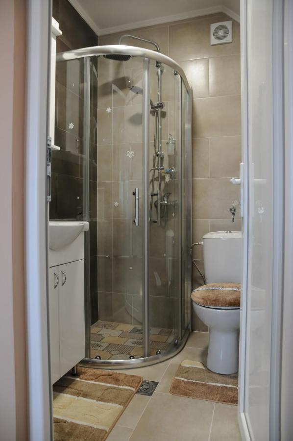 Favorit Apartments Čačak Esterno foto